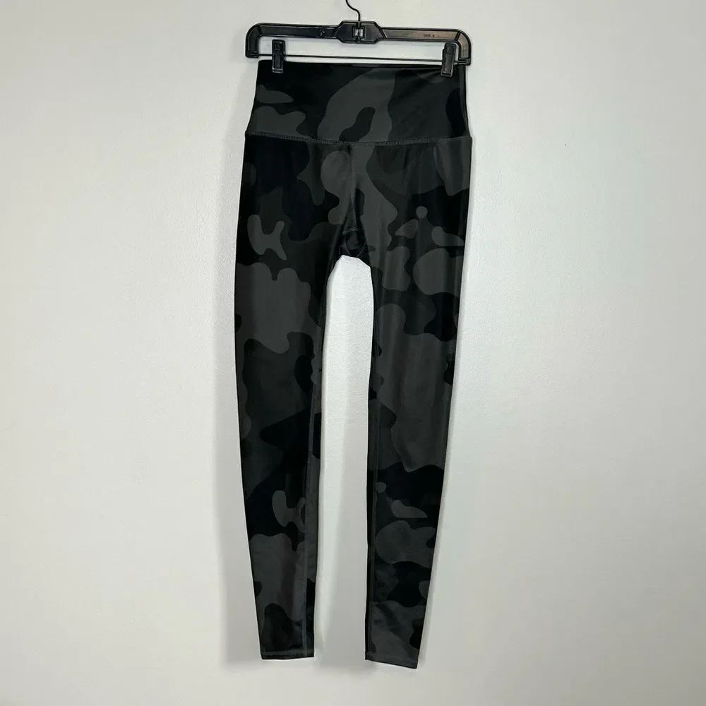 Alo Yoga Camo Vapor Leggings